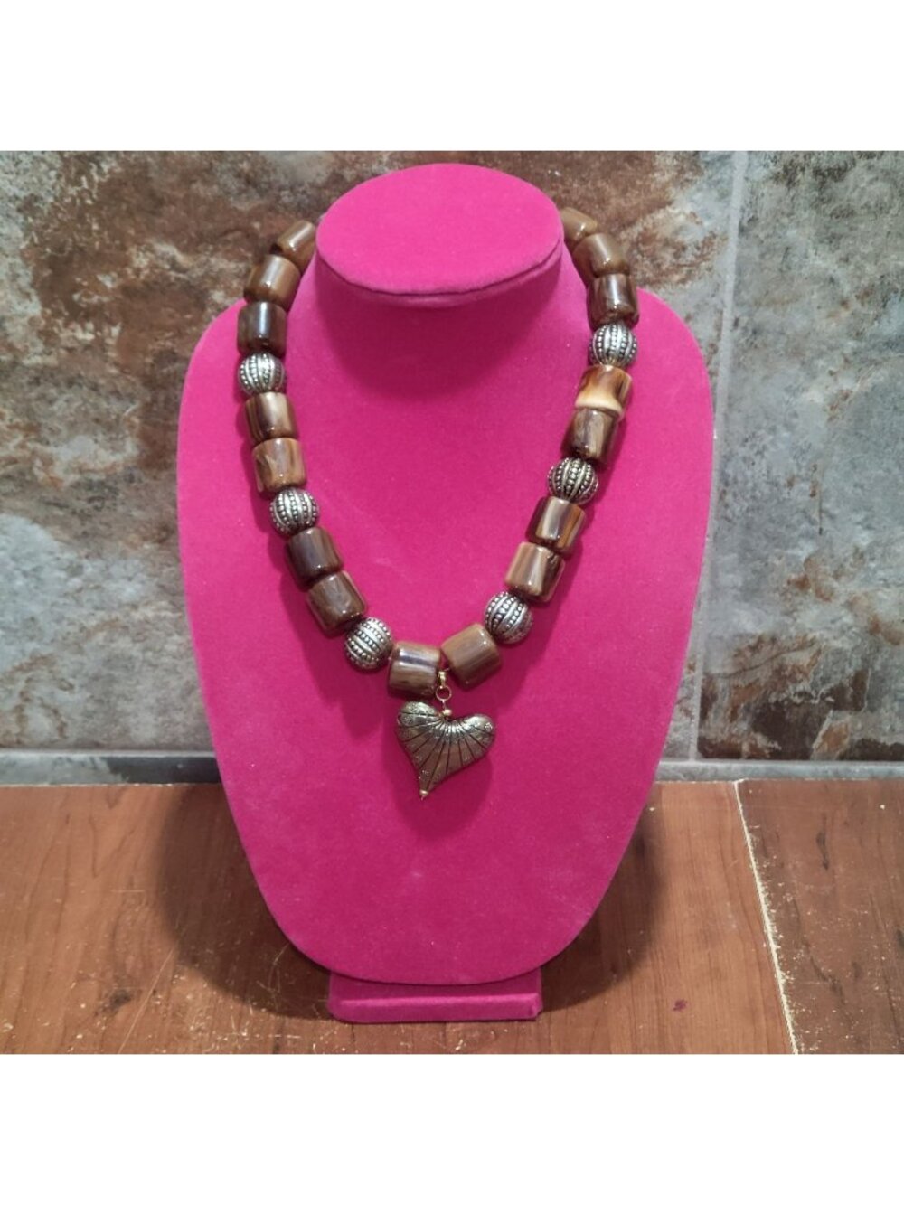 Chunky Marbled Rootbeer Resin Lucite Bead Choker Necklace Silver Toned Spacers H